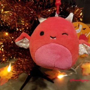 Squishmallows Karlie the Red Devil Bat Clip Halloween Squishmallow NWT